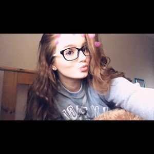 Meet your Posher, Haley